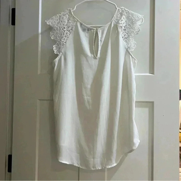 Express Women’s White Lace Sleeveless Blouse Size Small - Picture 9 of 9